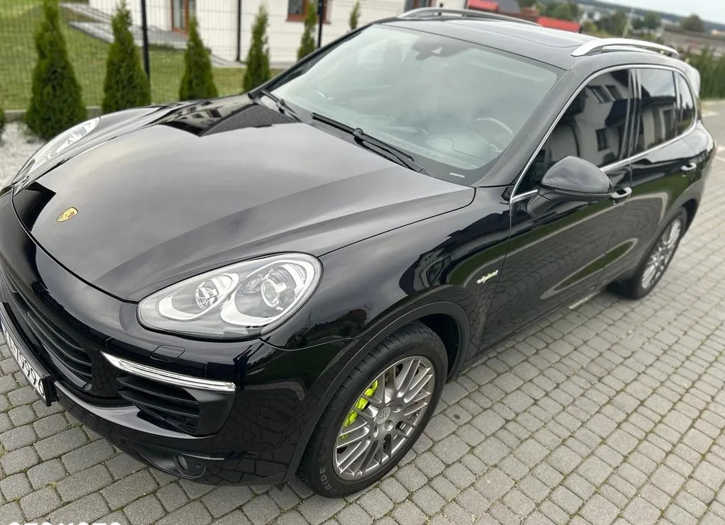 Porsche Cayenne cena 169000 przebieg: 210000, rok produkcji 2015 z Barlinek małe 742